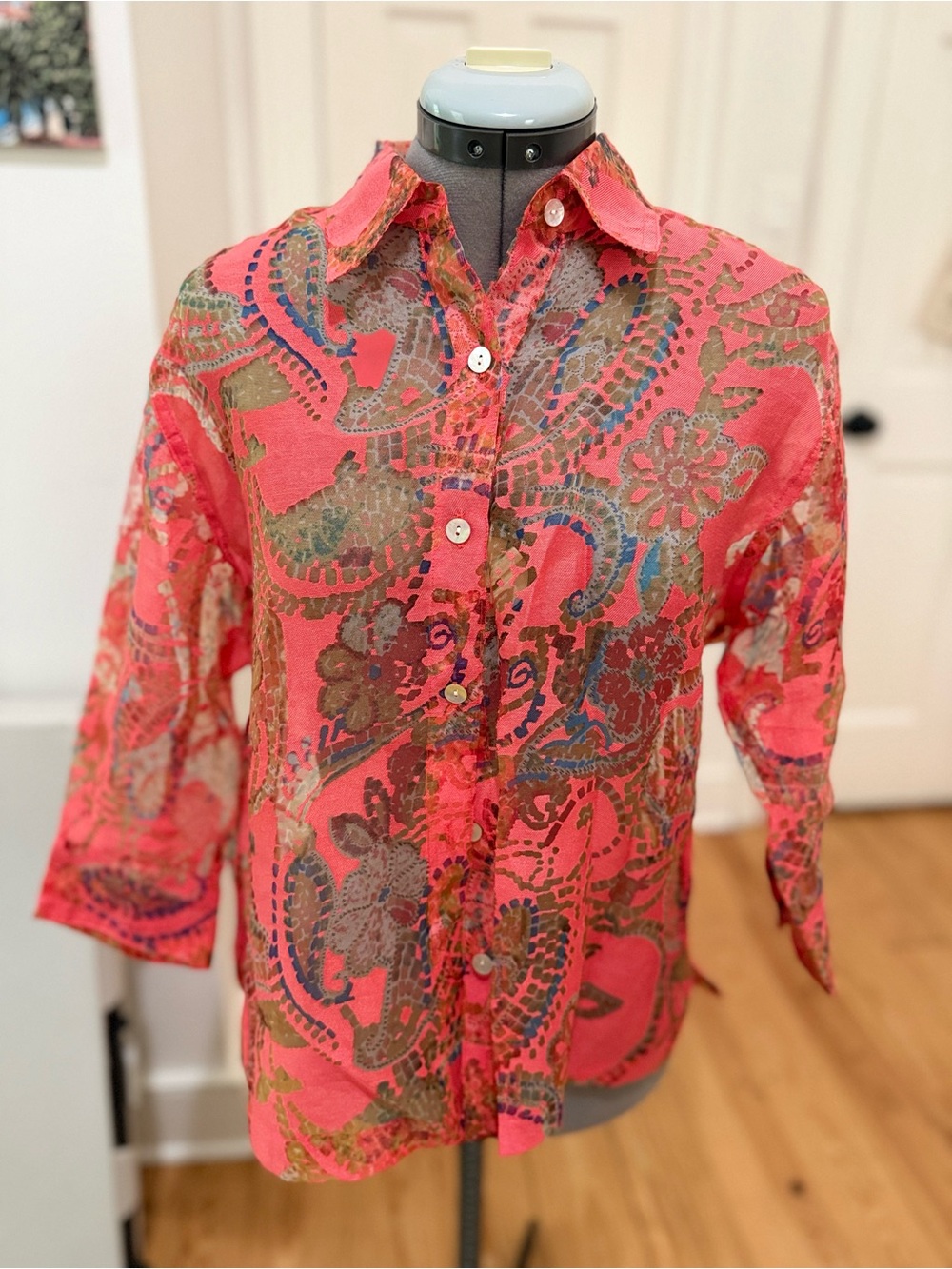 Mirasol Coral Paisley Lace-Effect Button Down Shirt